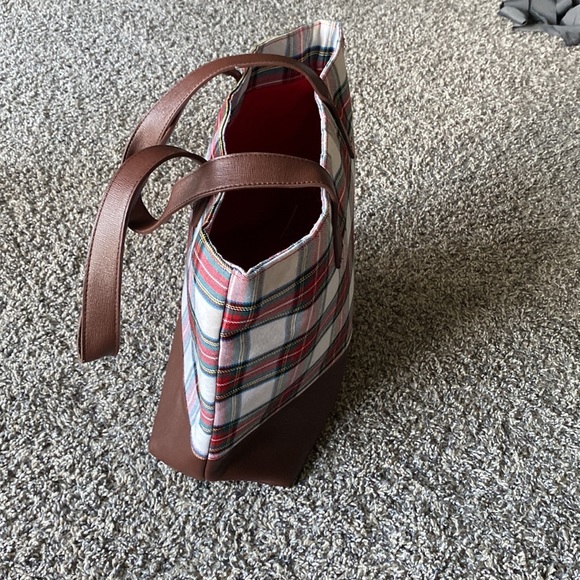 Barnes & Noble Tote - Picture 2 of 5